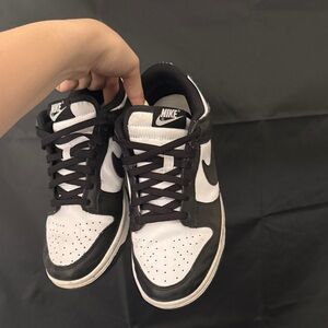 Nike dunks Black and White Low-Top Sneakers
